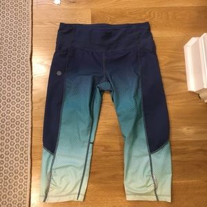 Athleta cropped leggings