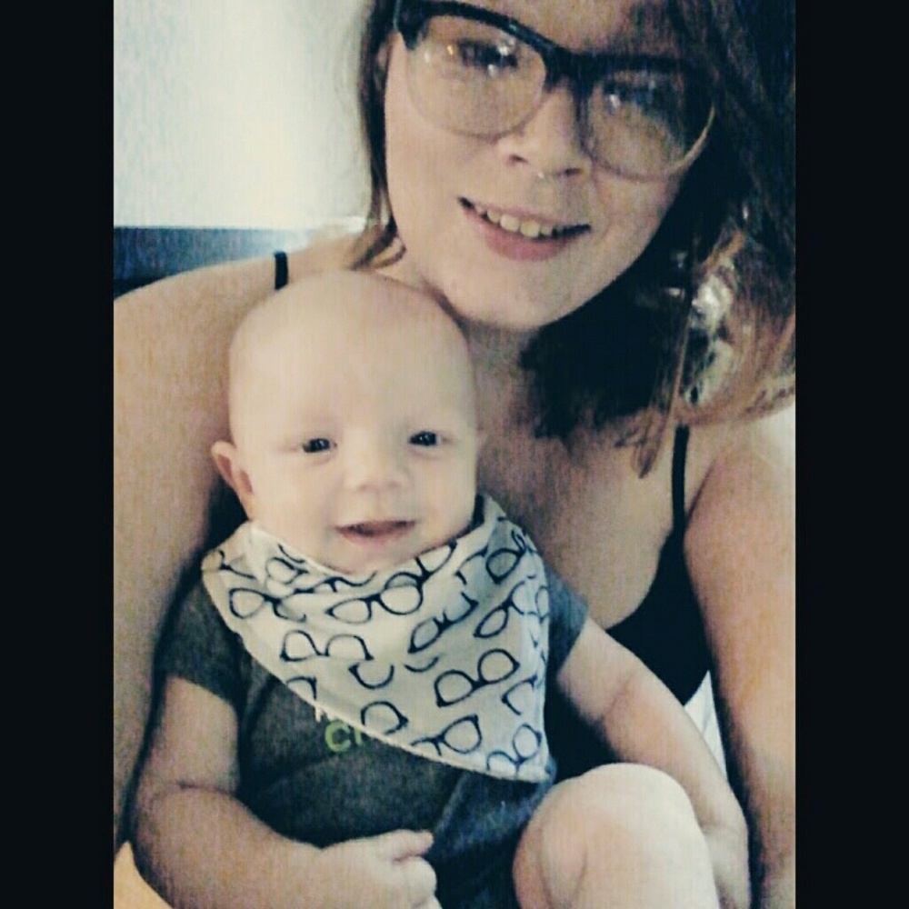 Meet your posher, Roxanne