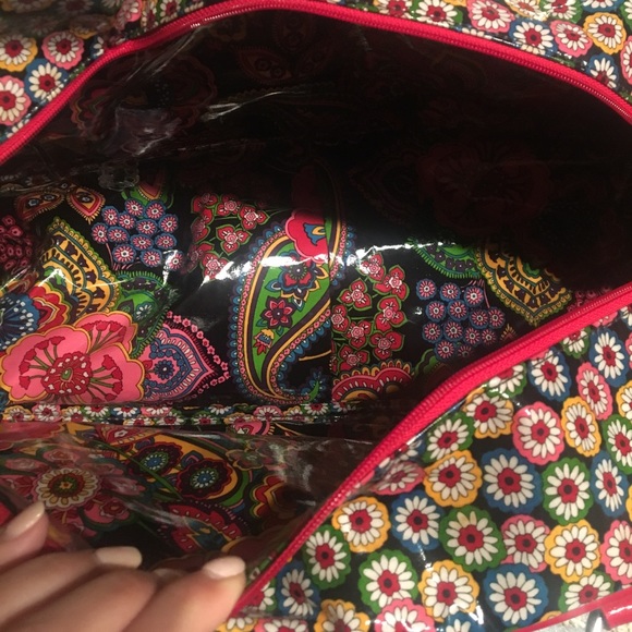 Vera Bradley small duffel - Picture 3 of 4