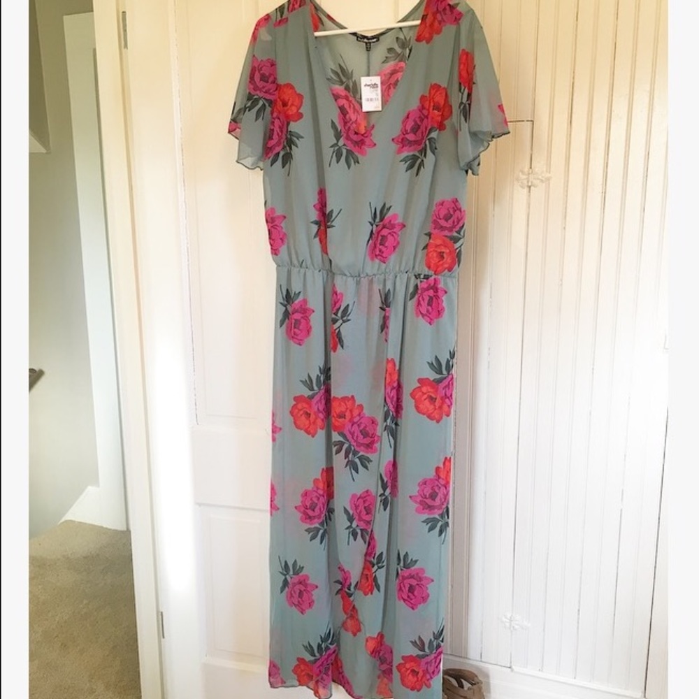 ✨NWT✨ LOWEST PRICE