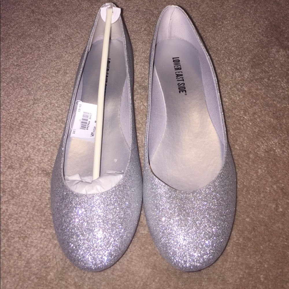 Silver flat shoes