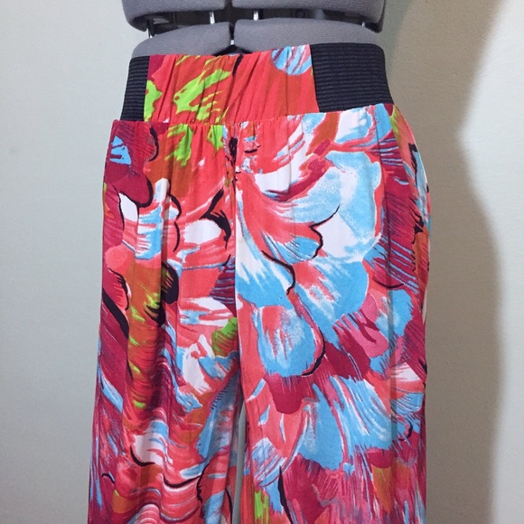 Bold Floral Palazzo Pants OSFM or S M see below - Picture 3 of 5