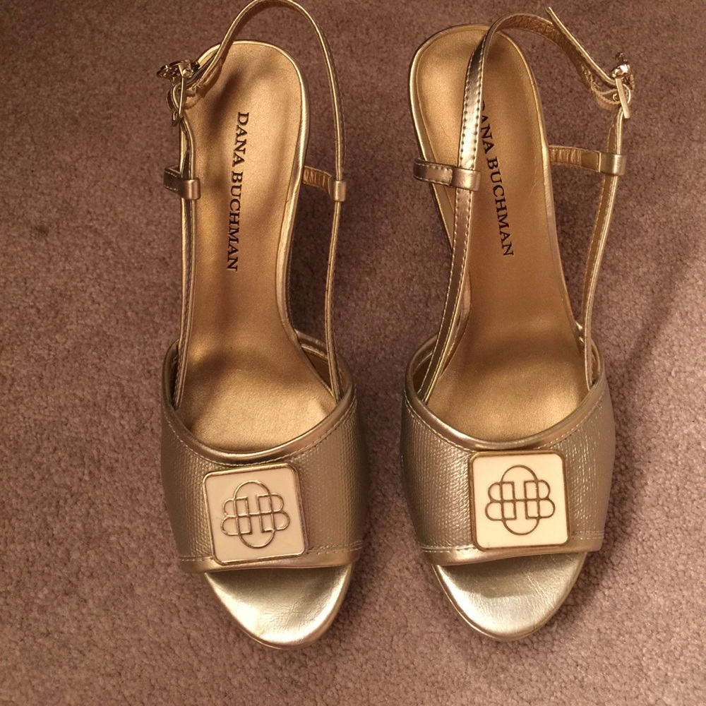 Dana Buchanan wedge,
