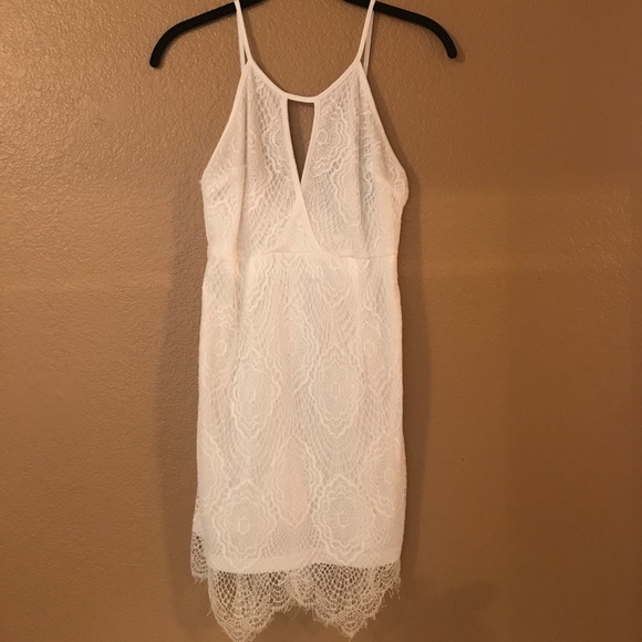 LF White Lace Dress - Picture 3 of 5