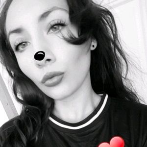 Meet your Posher, Meagan