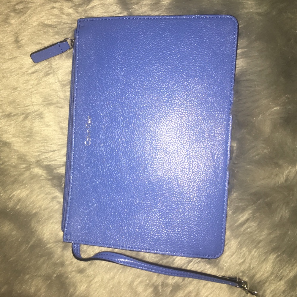 NWOT Calvin Klein Clutch