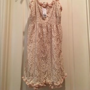 Forever 21 ruffle lace dress Brand new Medium