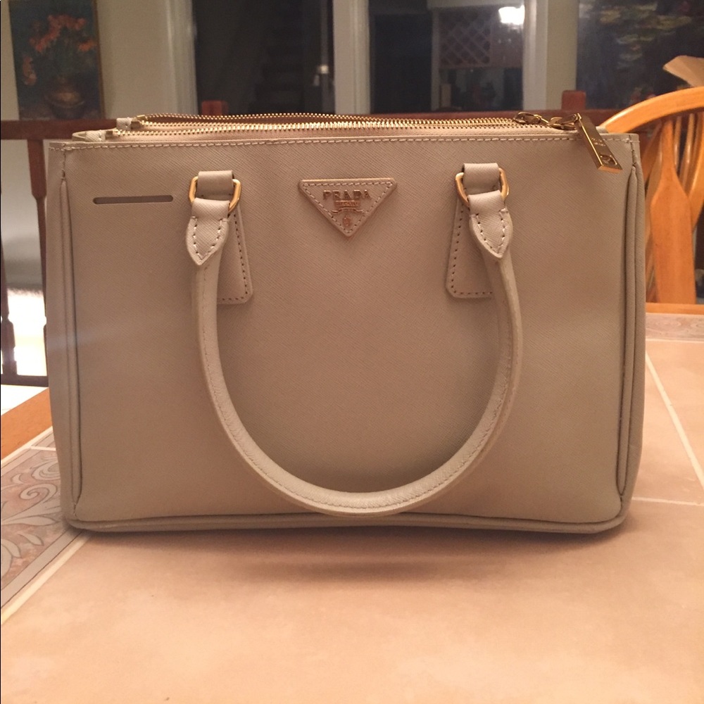 Like New Prada Saffiano Lux
