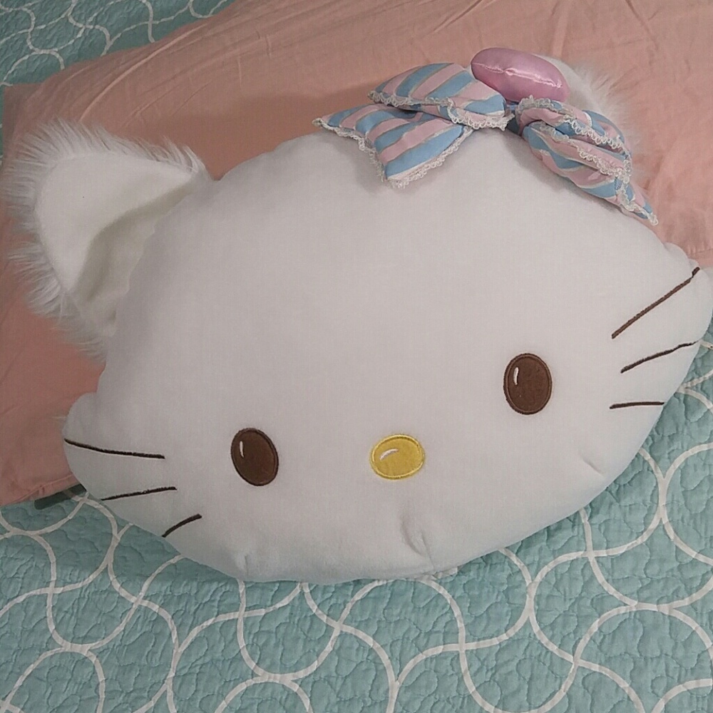 Reversible Charmmy Kitty to Honeycute plush pillow