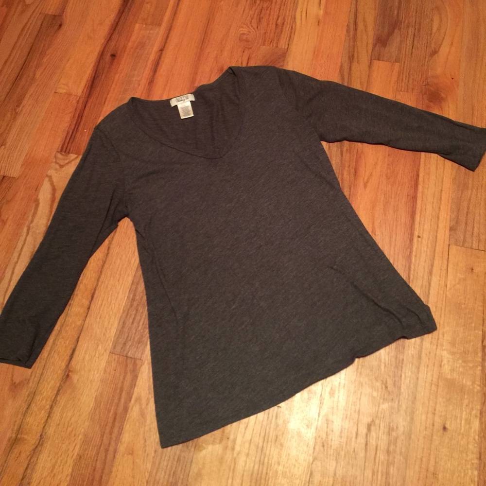 Grey t-shirt!