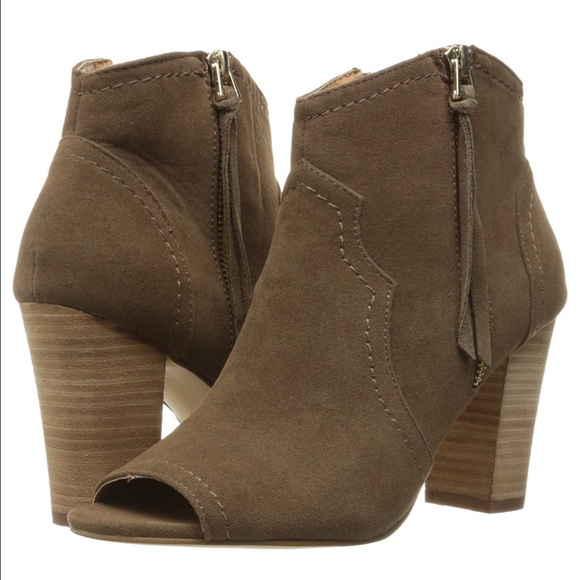 Taupe Peet Toe Tassel Fringe Boho Ankle Booties - Picture 4 of 5