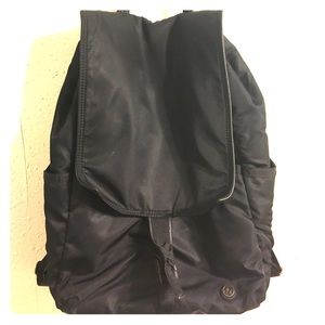 Black lululemon urbanite back pack