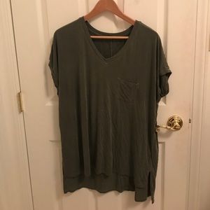 Short sleeve pocket tee