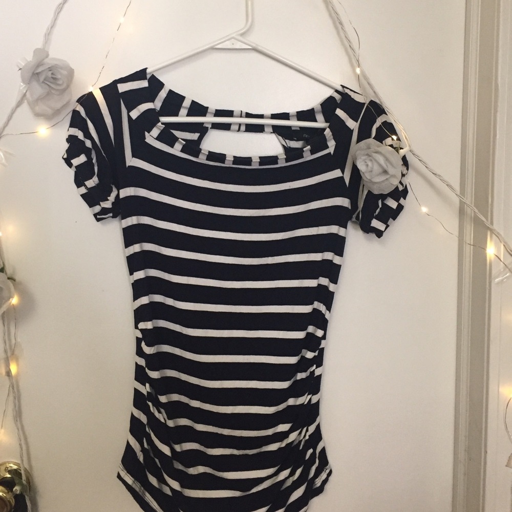 Arden b stripe keyhole top