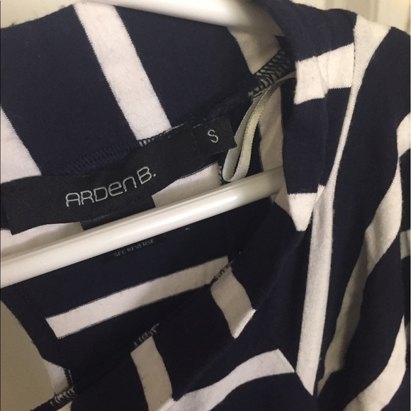 Arden b stripe keyhole top - Picture 2 of 3