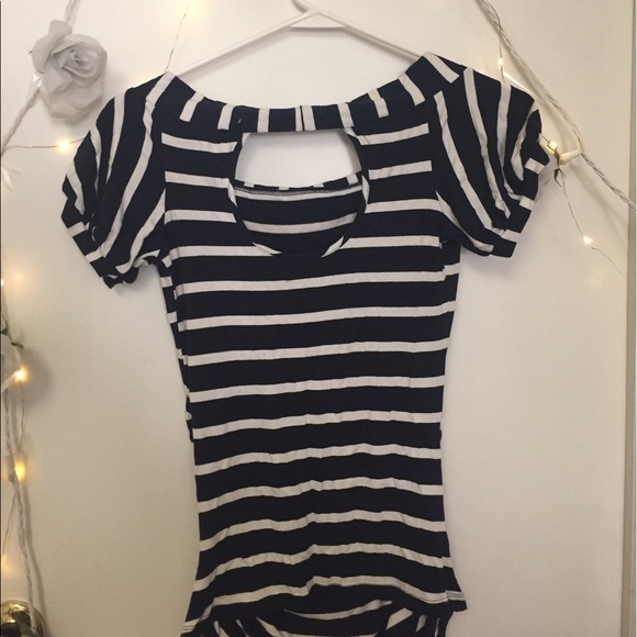 Arden b stripe keyhole top - Picture 3 of 3