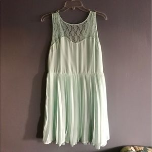 Mid-thigh mint green illusion lace neckline dress