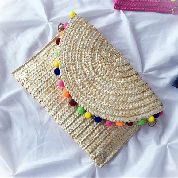 🌸LAST 1💕Natural Straw Pom Pom Bag - Picture 2 of 4