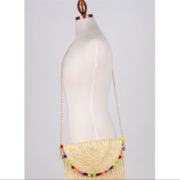 🌸LAST 1💕Natural Straw Pom Pom Bag - Picture 3 of 4