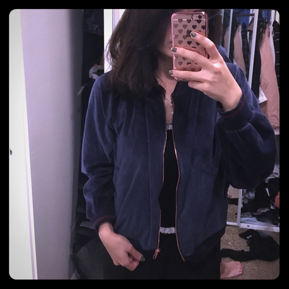 FINAL SALE!!!! Kendall&Kylie velvet bomber
