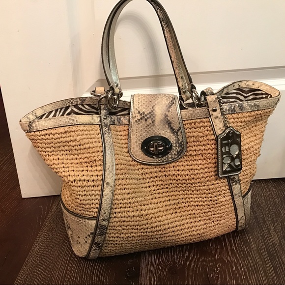 Coach handbag - Picture 1 of 2