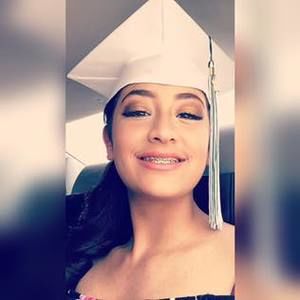 Meet your Posher, Adriana