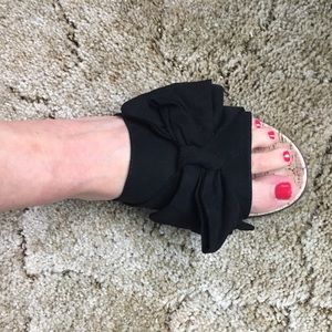 Brand new without tags black bow slide sandal 7.5
