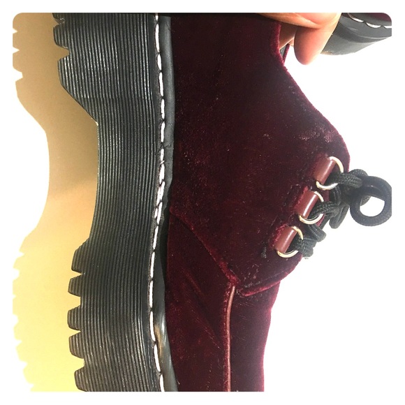 SOLD OUT - Picture 4 of 8