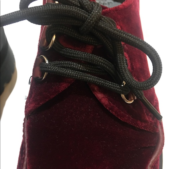 SOLD OUT - Picture 7 of 8