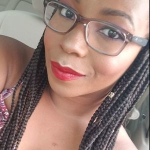 Meet your Posher, Lyndsey