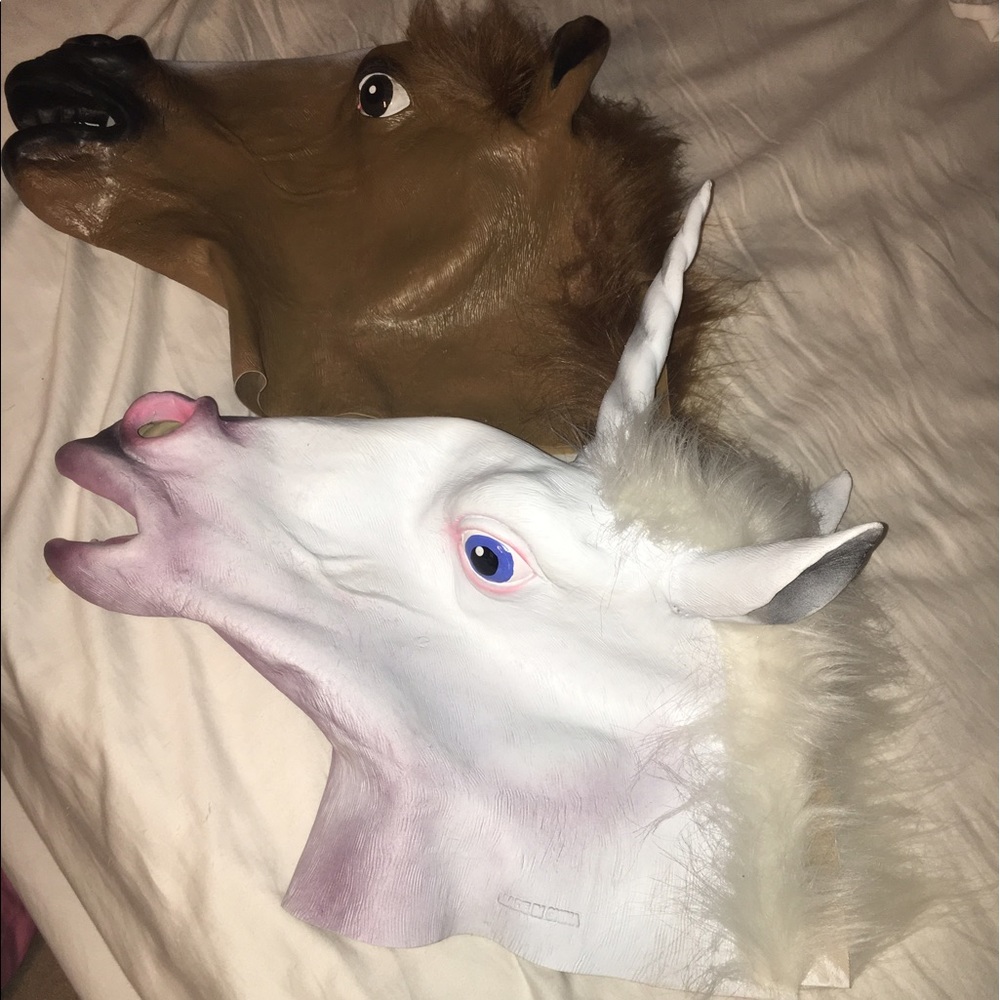 Unicorn head and horse head