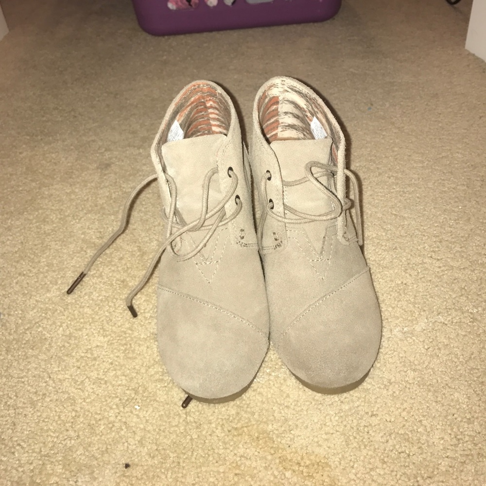 Toms wedges