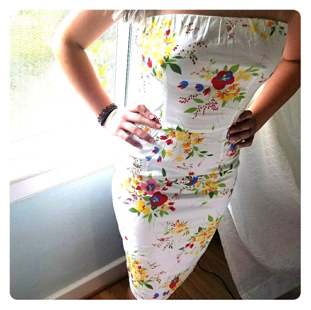 Floral 90's Strapless Wiggle Dress