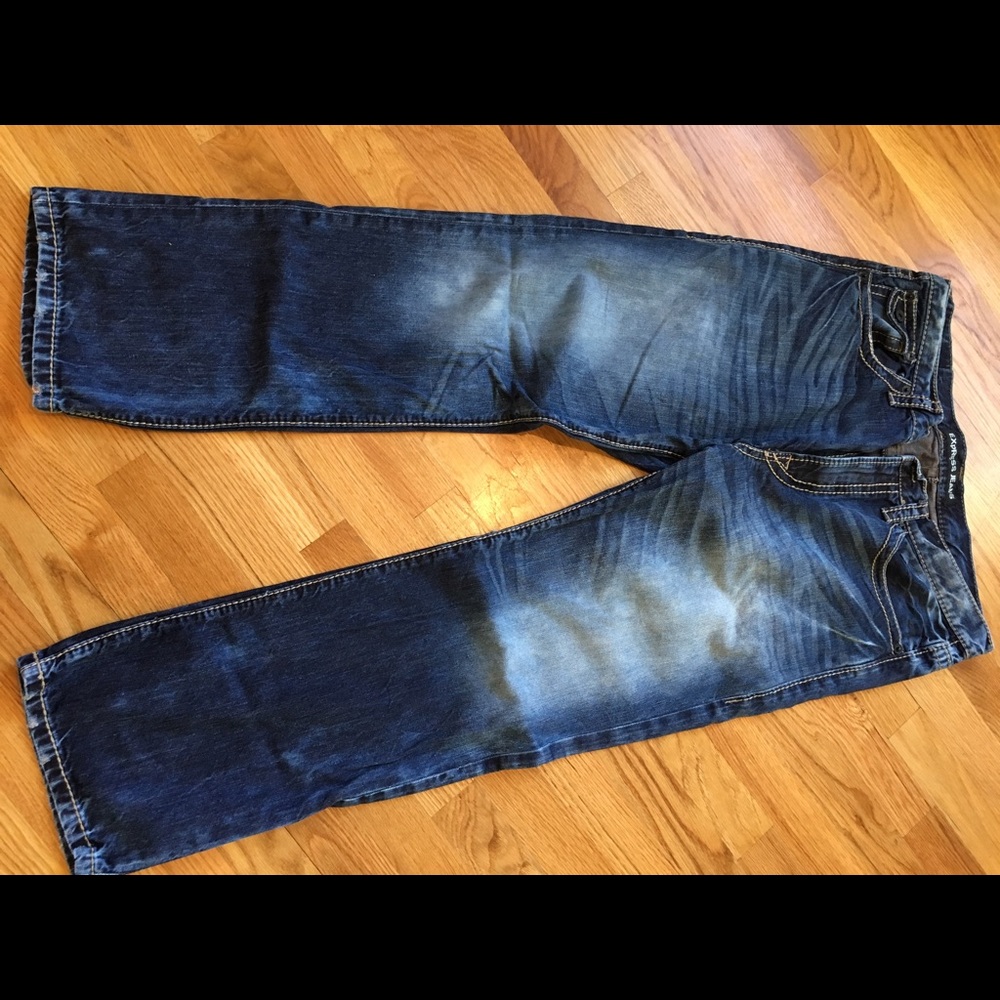 Men's distressed jeans