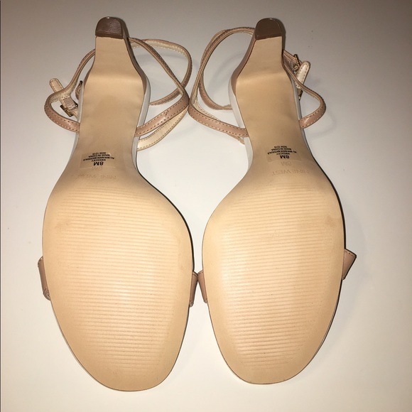 NINE WEST - Picture 4 of 5