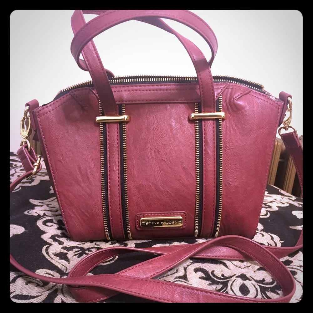 Steve Madden maroon purse