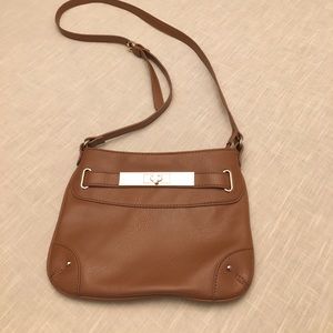 TAN crossbody purse APT 9