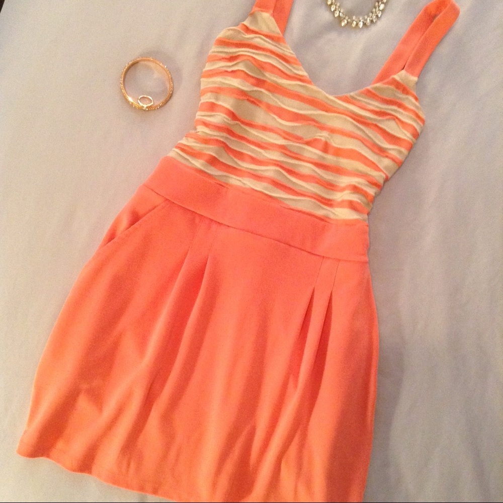 ⚡️Flash SALE💕 GUESS Dress