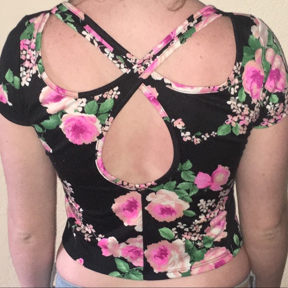 Cute Summer Crop Tops! Forever 21, etc. - Picture 4 of 6