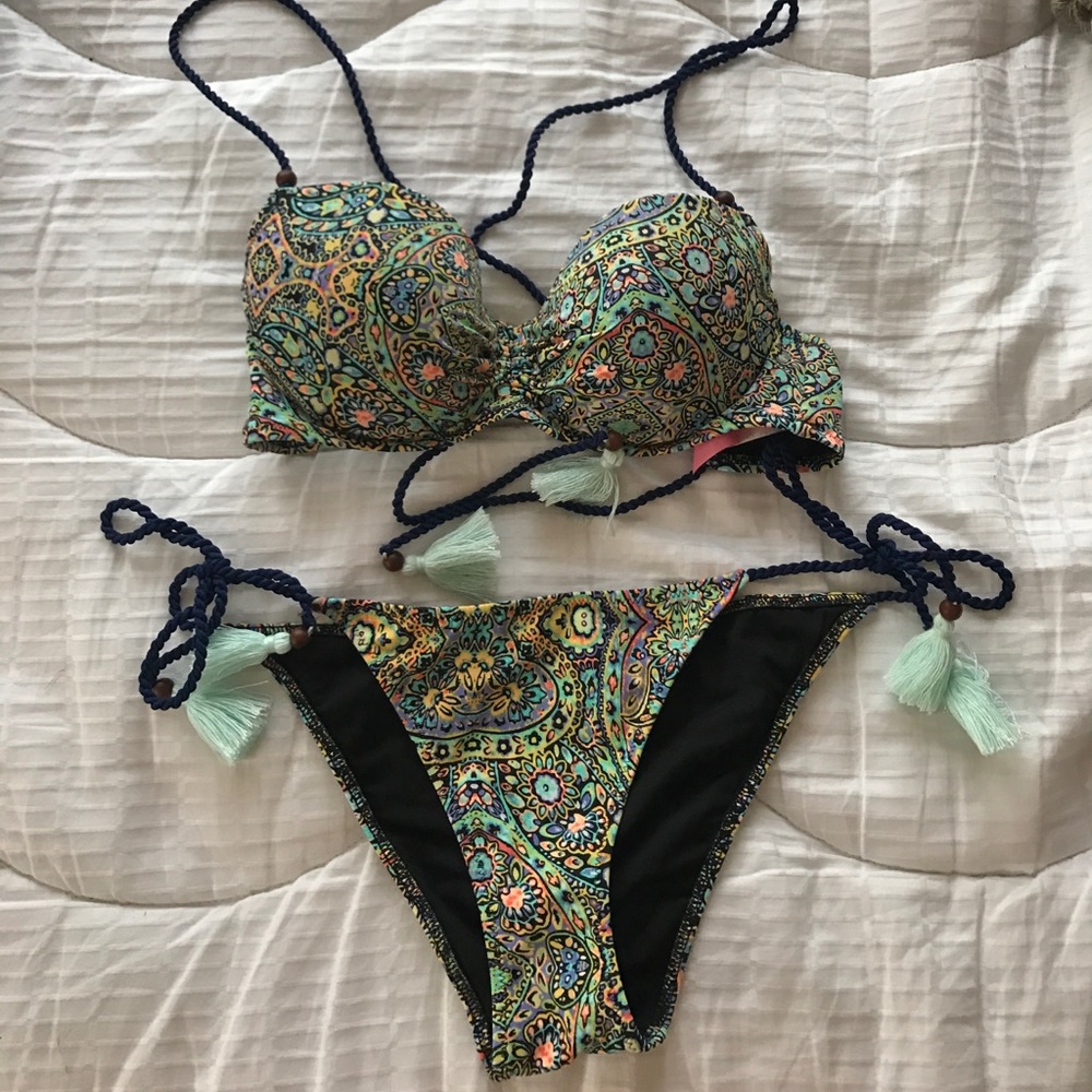Two piece VS swim suit!!