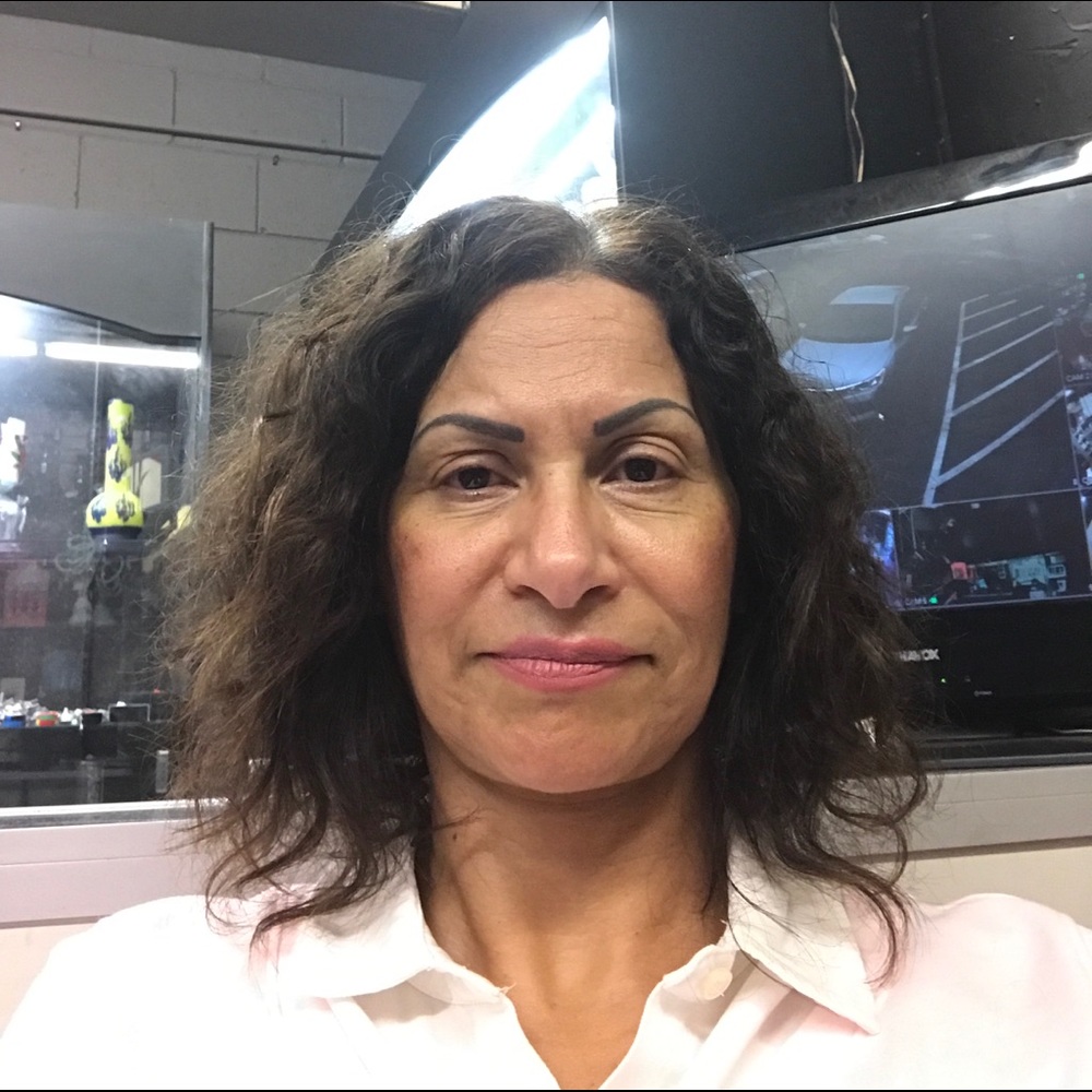 Meet your Posher, Zeinab