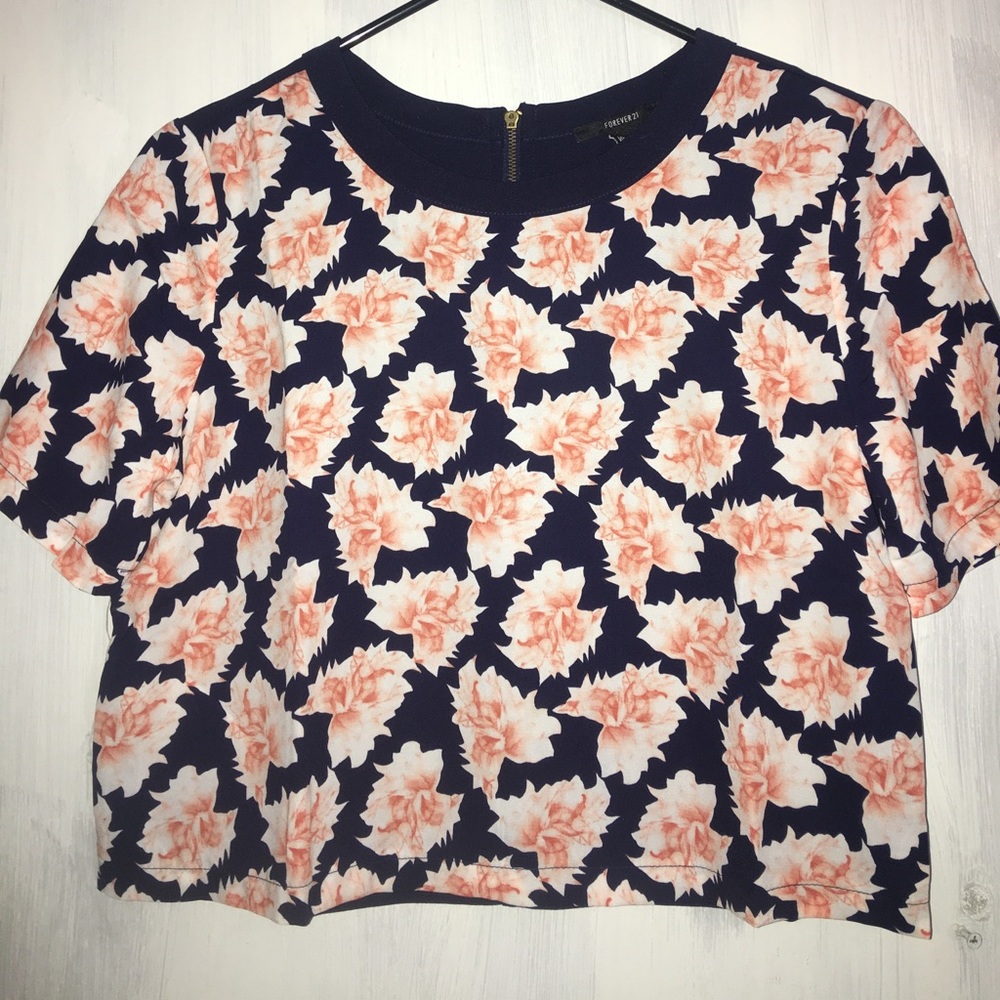 Floral crop top.