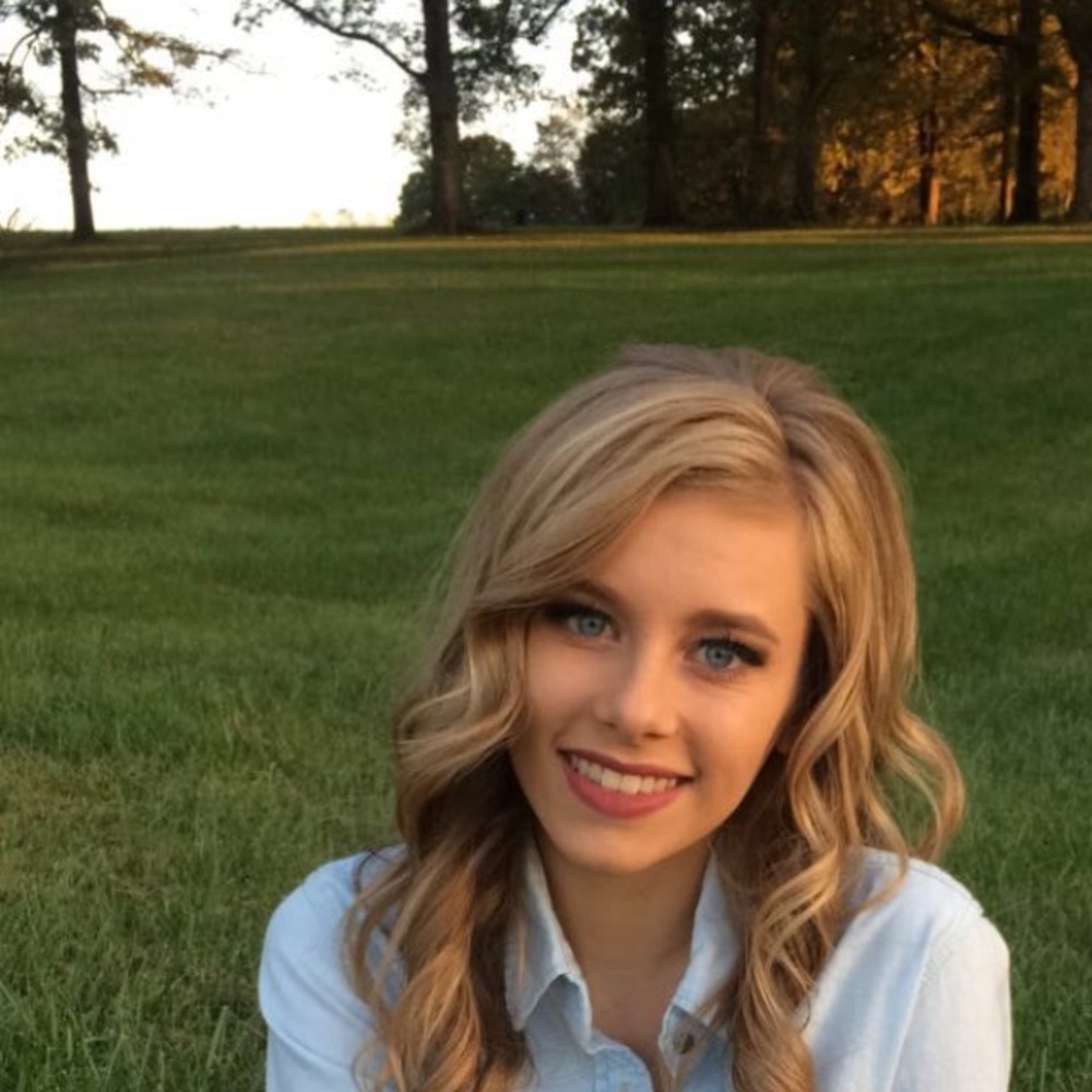 Meet your Posher, Abigail