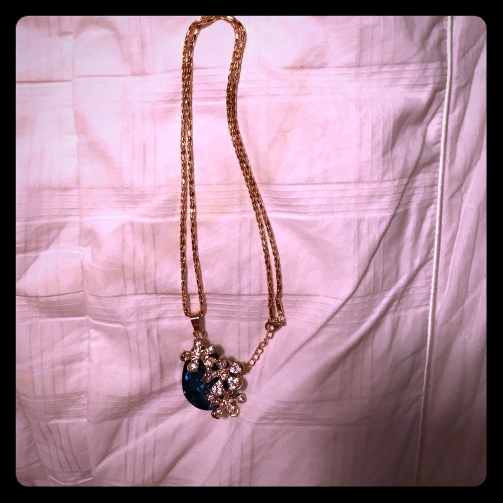 BETSY JOHNSON BIG BLUE PENDANT NECKLACE 💧💎💙 - Picture 3 of 4