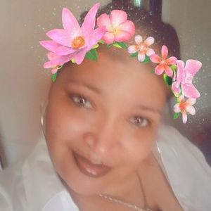 Meet your Posher, Lorraine