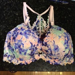 Victoria secret 34DD NWOT