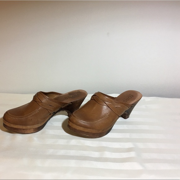 Authentic Micheal Kors Mules - Picture 2 of 5