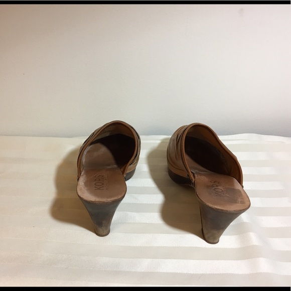 Authentic Micheal Kors Mules - Picture 3 of 5