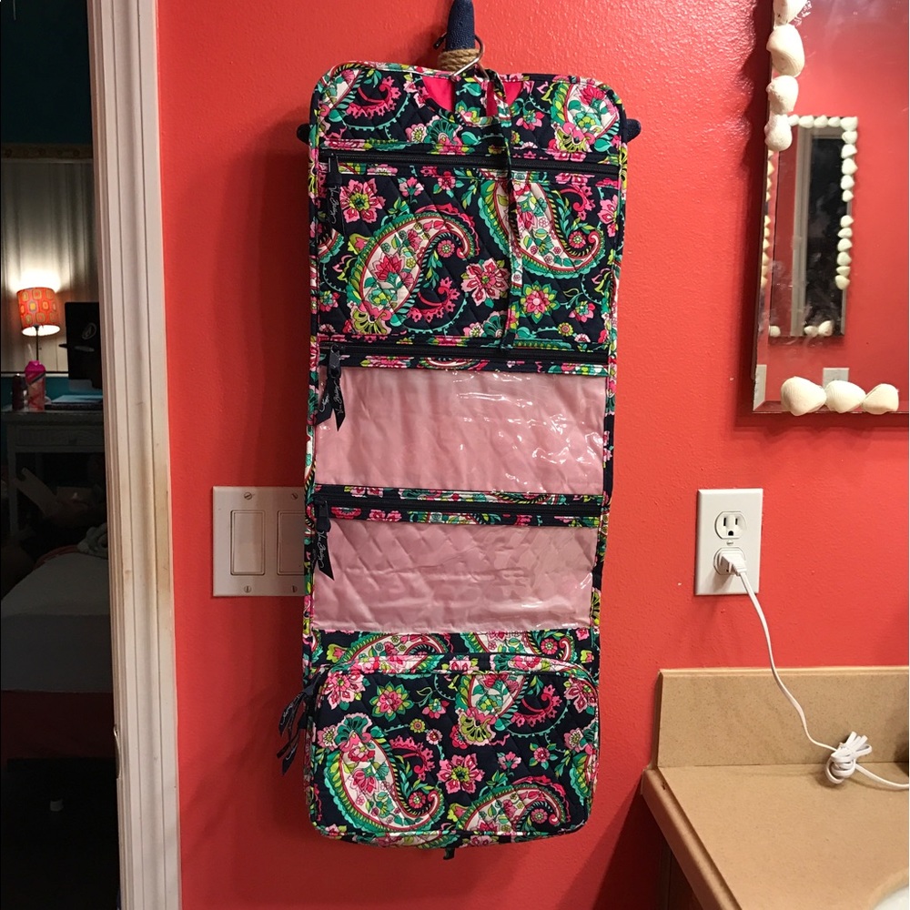 Vera Bradley hanging organizer