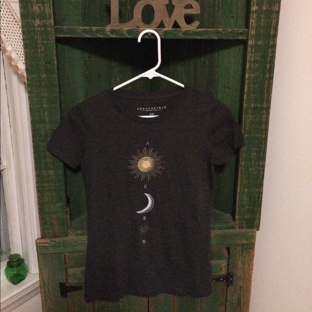 Soft dark grey printed tee from Aeropostale.